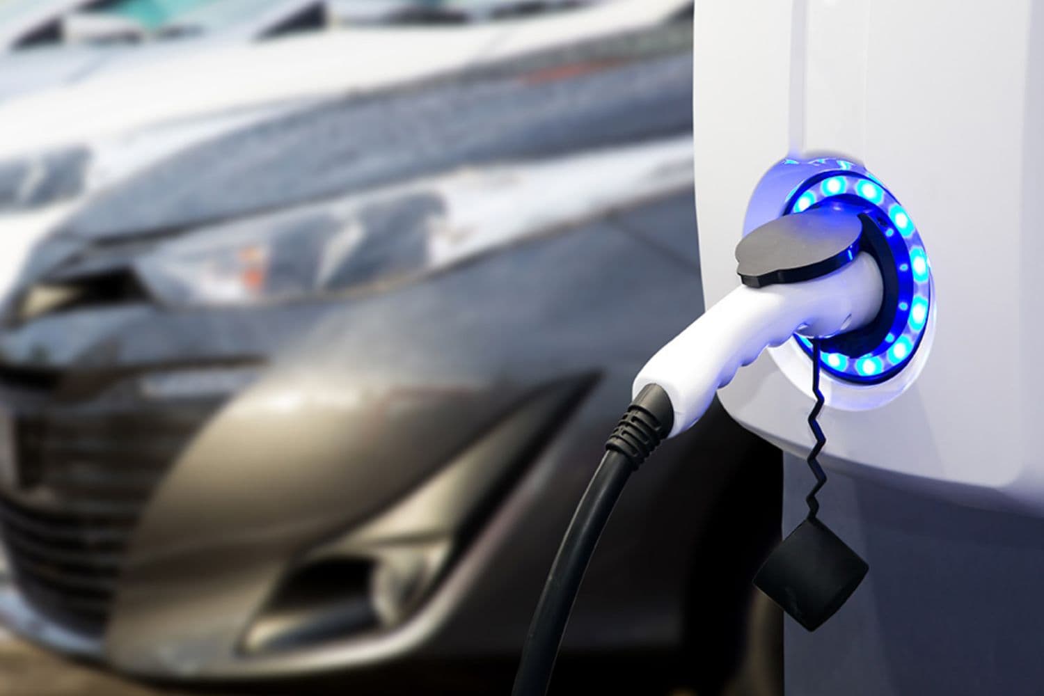 Wichtige steuerliche Änderungen für E-Fahrzeuge ab 1.4.2025